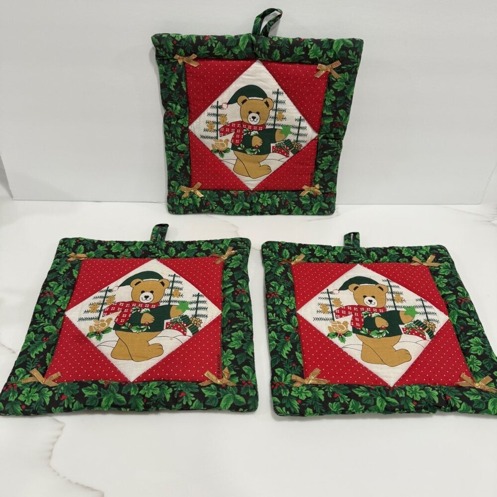 VTG Set of 3 Franco Christmas Holiday Teddy Bear Holly Quilted Potholders Trivet